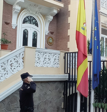 Roberto Carlos Requena, Policía en la Embajada de España en El Cairo 02